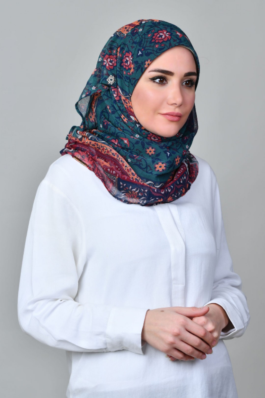 Shahrayar Red - Capshawl