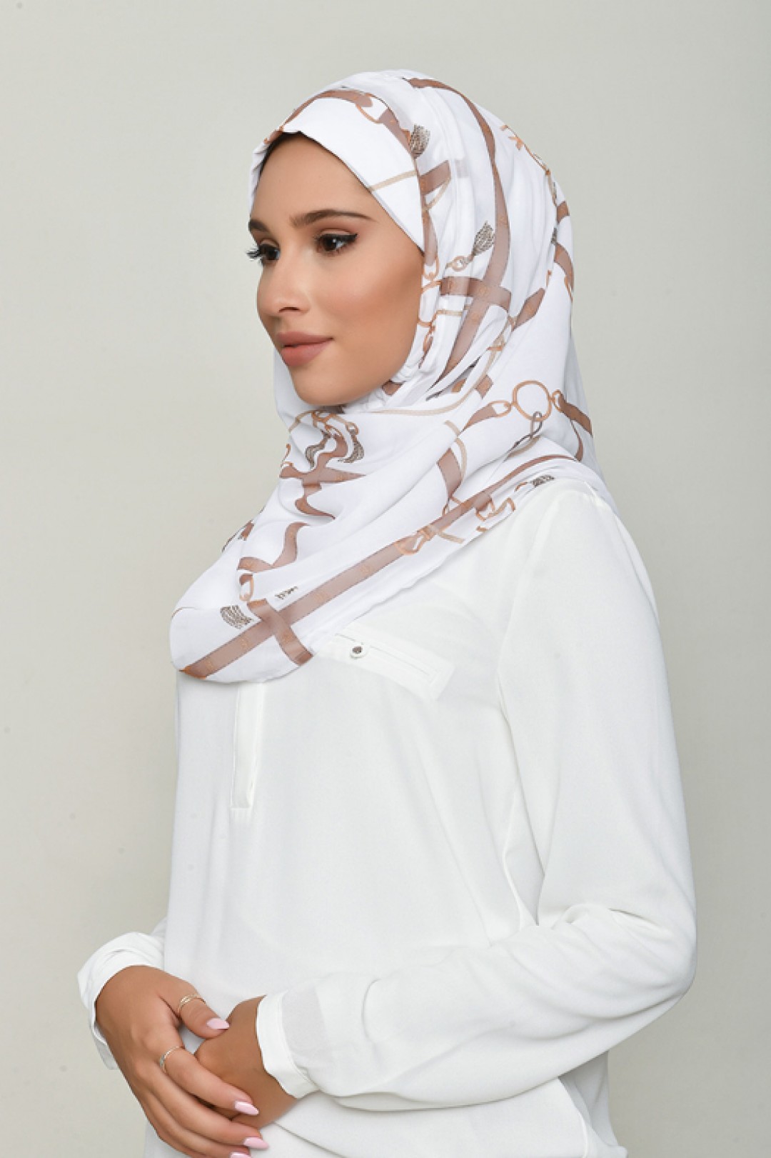 Buckle White - Printed Georgette