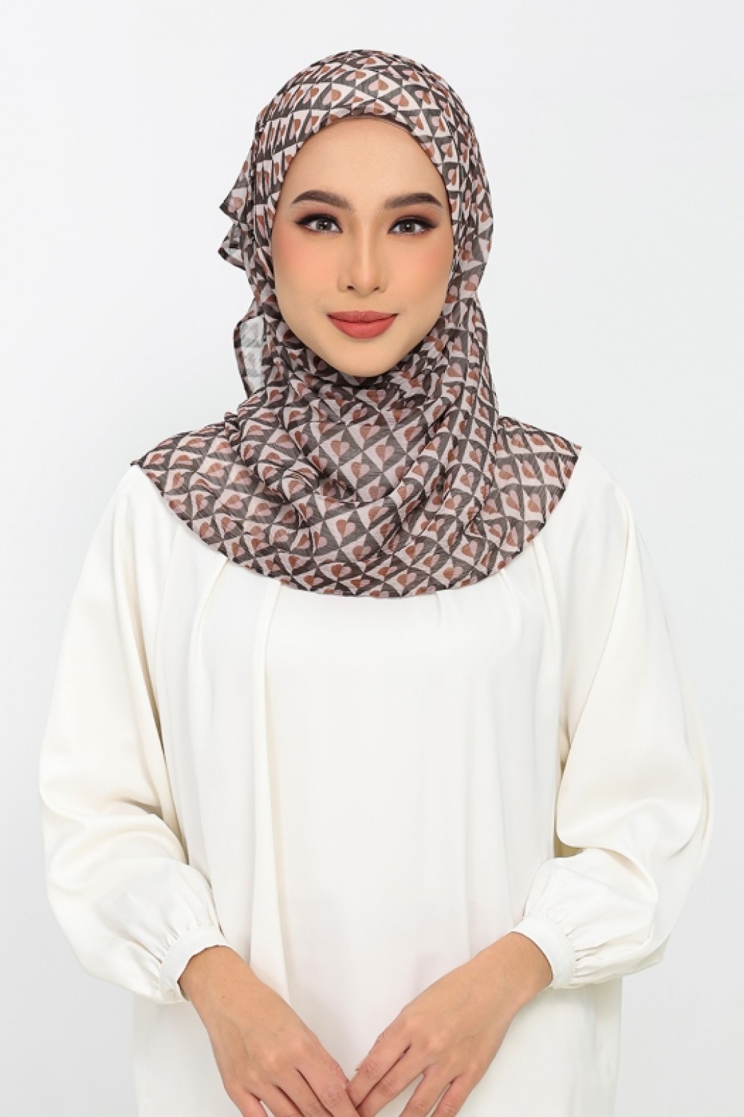 Hearts Beige - Plus Crinkled Chiffon