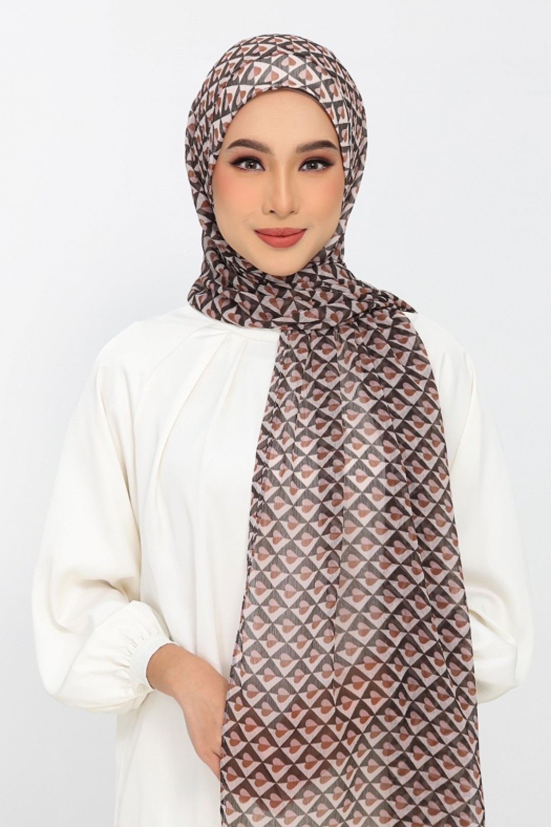 Hearts Beige - Plus Crinkled Chiffon