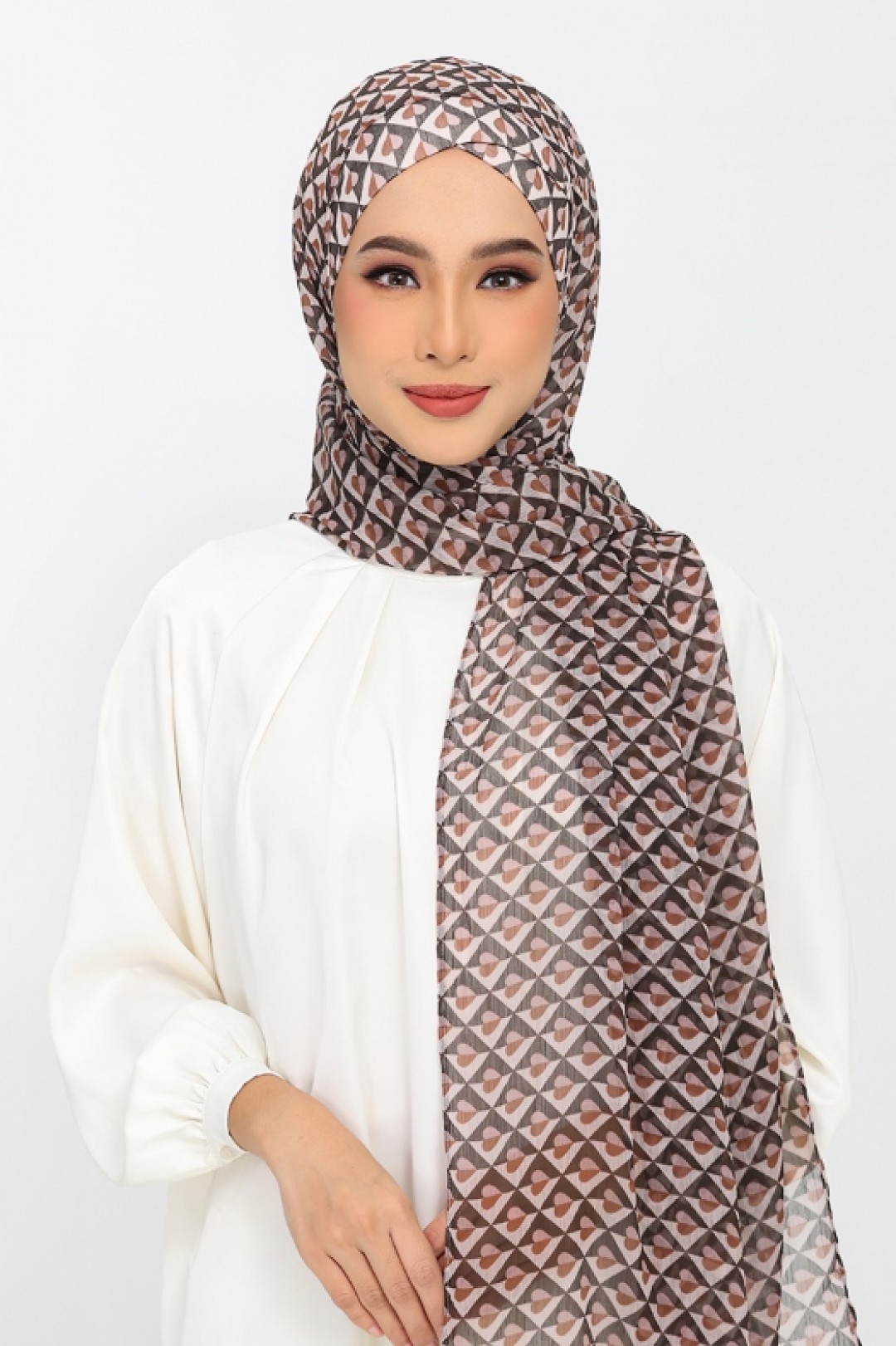 Hearts Beige - Plus Crinkled Chiffon
