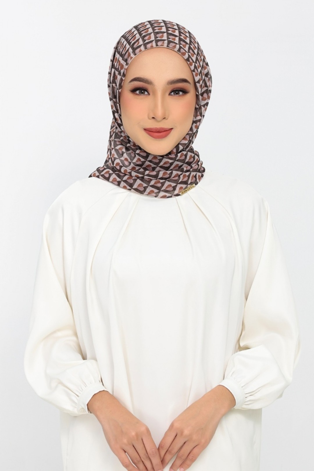 Hearts Beige - Plus Crinkled Chiffon