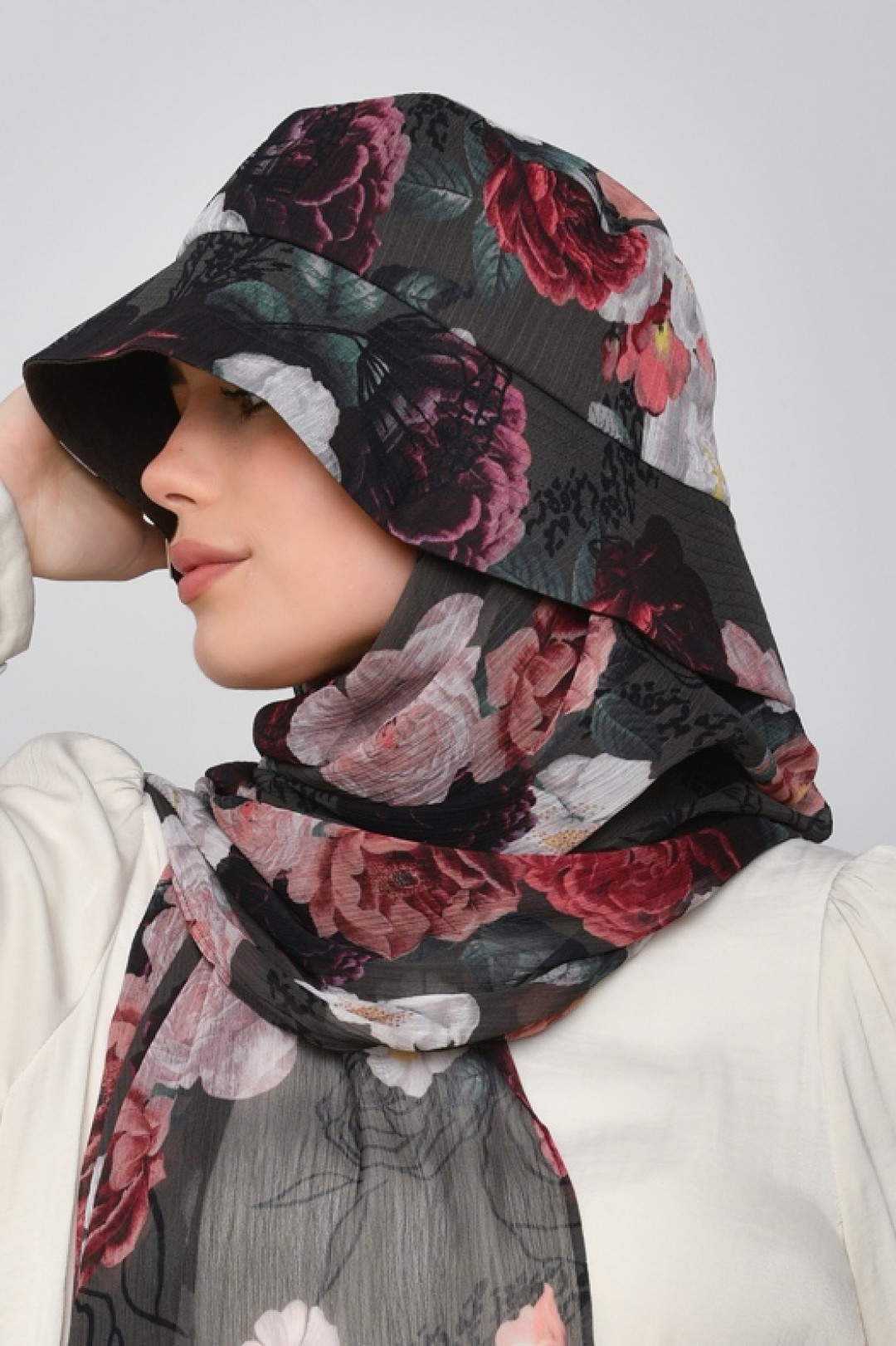 Mawadda - Printed Crinkled Chiffon - Face Mask