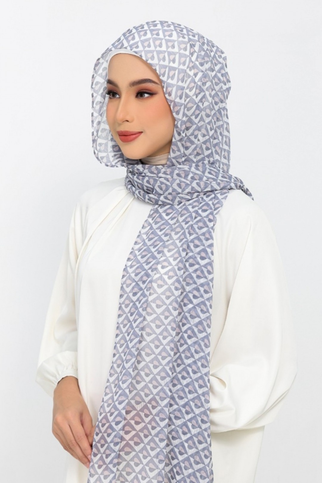 Hearts Gray - Plus Crinkled Chiffon